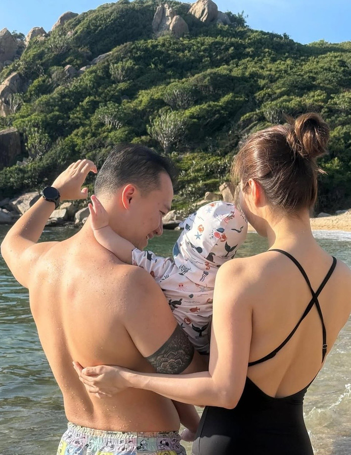 Trên trang cá nhân, nữ diễn viên nhắn nhủ chồng con: "Mẹ yêu lắm 2 ba con". Ảnh: Instagram Diễm My.