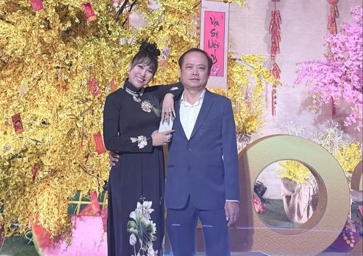 Mới đây, Phi Thanh Vân chia sẻ trên truyền thông, cô và doanh nhân Trần Chí Phú dự định tổ chức đám cưới vào cuối năm 2025. Ảnh: FB Phi Thanh Vân.