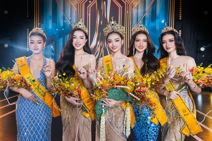4 á hậu Miss Grand Vietnam 2025 quyến rũ bên tân hoa hậu Yến Nhi. Ảnh: Miss Grand Vietnam.