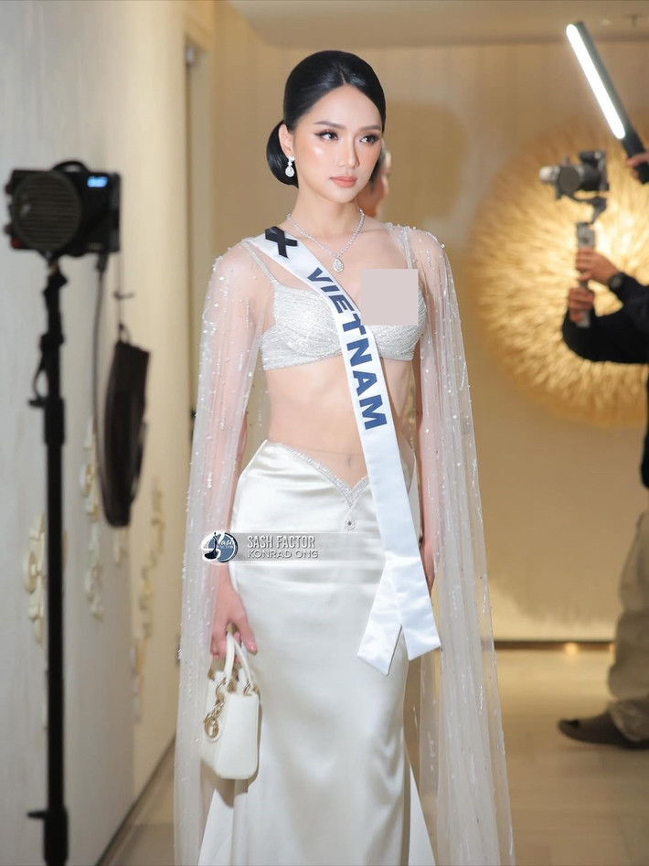 Hương Giang sẽ bước vào chung kết Miss Universe 2025 vào ngày 21/11. Còn Kiều Duy tham gia chung kết Miss International 2025 vào ngày 27/11. Ảnh: Sash Factor.