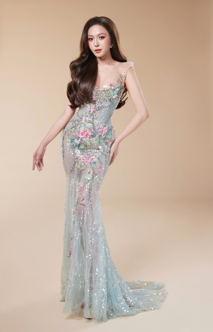 Số lượng trang phục của Kiều Duy lên đến gần 30 bộ. Ảnh: FB Kiều Duy.