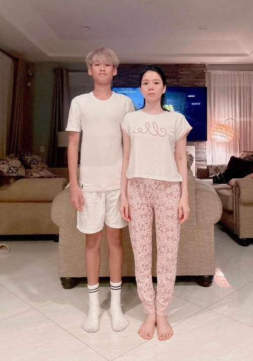 Hơn 1 tháng qua, Kỳ Anh nghỉ hè ở nước ngoài. Ảnh: FB Lệ Quyên.