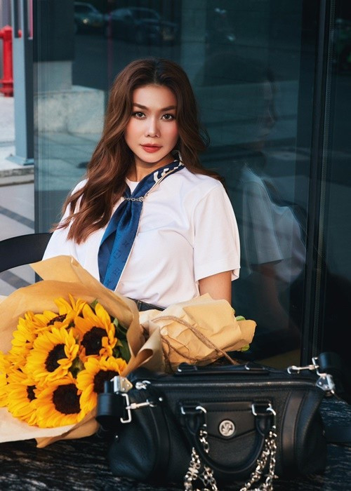 Thanh Hằng hiện tại có khối tài sản đáng ngưỡng mộ với biệt thự 1.000m2, nhiều xe sang và hàng hiệu. Ảnh: FB Thanh Hằng.