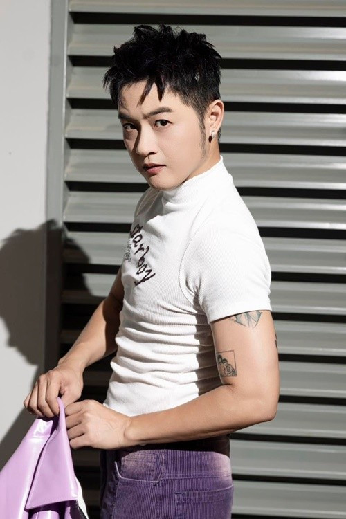 Thanh Duy chia sẻ trên Người Lao Động, với điện ảnh, anh cần kịch bản tốt, cần cộng sự đồng điệu. “Tôi đọc kịch bản thấy vai diễn bị đóng khung, không có không gian để sáng tạo nhân vật thì sẽ từ chối tham gia", anh nói. Ảnh: FB Thanh Duy.