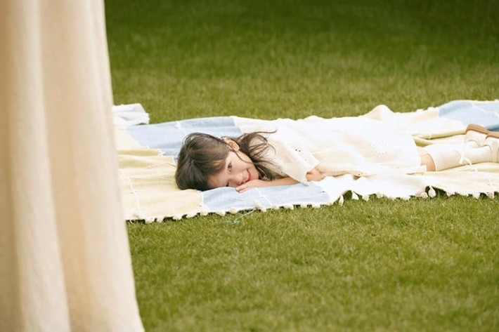 Ái nữ nhà Trường Giang lộ mặt hoàn toàn vào năm 2022. Ảnh: FB Nhã Phương.