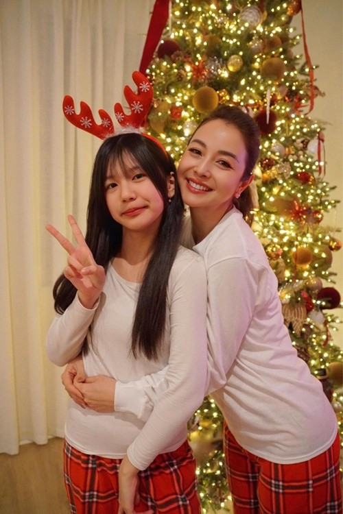 Mỗi dịp lễ, sự kiện quan trọng, Jennifer Phạm cùng doanh nhân Đức Hải đưa các con sang Mỹ đoàn tụ Bảo Nam. Theo Người Lao Động, Jennifer Phạm từng đưa Bảo Nam về Việt Nam sống chung nhưng cậu nhóc thích ở Mỹ hơn.