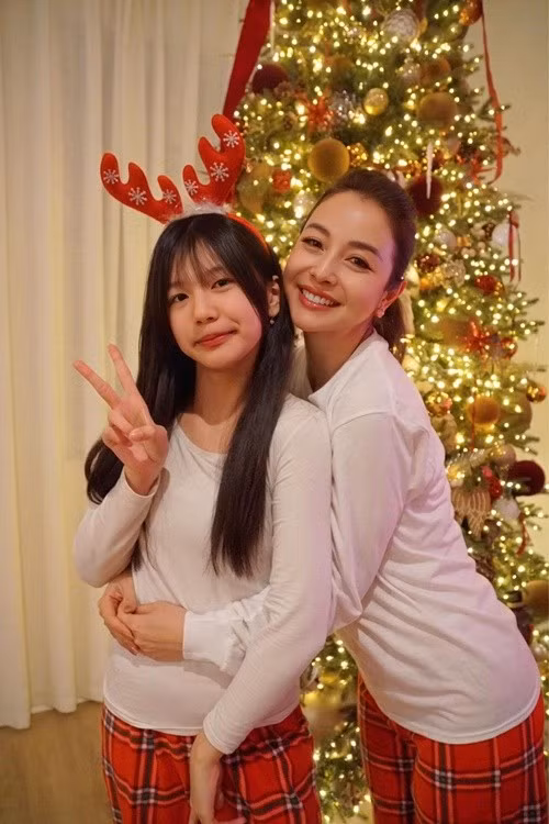 Mỗi dịp lễ, sự kiện quan trọng, Jennifer Phạm cùng doanh nhân Đức Hải đưa các con sang Mỹ đoàn tụ Bảo Nam. Theo Người Lao Động, Jennifer Phạm từng đưa Bảo Nam về Việt Nam sống chung nhưng cậu nhóc thích ở Mỹ hơn.