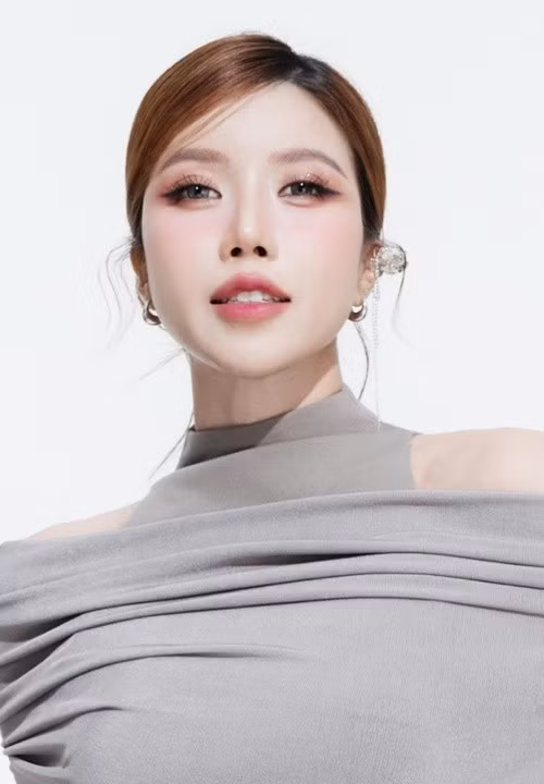 Ngoài Tiêu Tường, Trang Pháp sẽ phải "dè chừng" nhiều gương mặt như: Phạm Vỹ Kỳ, Từ Khiết Nhi, Ô Lan Đồ Nhã, Diệp Nhất Thiến, Giả Lai Nữ, Tăng Bồi Từ, Giang Ngữ Thần, Từ Mộng Khiết, An Kỳ, Lý Tâm Khiết, Lý Tiểu Nhiễm, Triệu Tử Kỳ, Ôn Tranh Vanh, Đào Hân Nhiên, Đường Nghệ Hân. Ảnh: FB Trang Pháp.