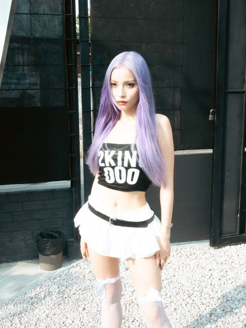 Bạn gái Quang Đăng có vẻ ngoài như nữ thần tượng Hàn Quốc. Ảnh: FB Yee Pink.