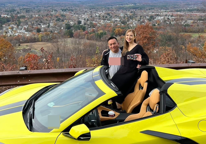 Năm 2015, Phạm Thanh Thảo bí mật kết hôn và sang Mỹ định cư. Chồng Phạm Thanh Thảo là doanh nhân trong lĩnh vực xuất nhập khẩu và bất động sản. Vợ chồng nữ ca sĩ có cuộc sống sung túc ở Mỹ cùng hai con trai. Ảnh: Vietnamnet.