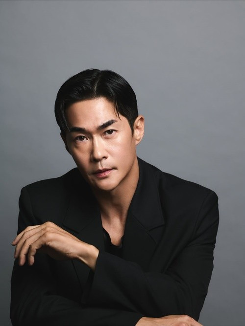 Diễn viên Bae Jung Nam viết trên trang cá nhân: “Thành kính phân ưu cùng gia đình thầy Lee Soon Jae. Được cùng tham gia phim truyền hình với người thầy mà con vô cùng kính trọng là niềm vinh dự lớn nhất trong cuộc đời con. Mong thầy yên nghỉ". Ảnh: Instagram Bae Jung Nam.