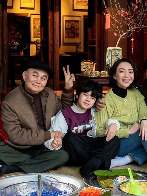 Nam nghệ sĩ gửi lời chúc mừng đến con dâu màn ảnh khi Thu Trang giành giải Đạo diễn phim truyện đầu tay xuất sắc tại Liên hoan phim Việt Nam tháng 11/2025. Ảnh: FB Xuân Hinh.