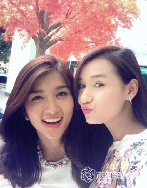 Trong các dịp quan trọng của nhau, Lã Thanh Huyền và Kim Tuyến có mặt để ủng hộ đối phương. Ảnh: Gia Đình Việt Nam.