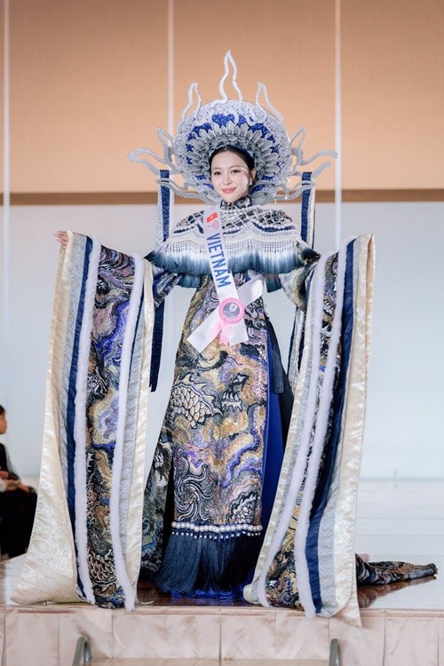 Kiều Duy đã hoàn thành phần thi National Costume thuộc khuôn khổ Miss International 2025. Ảnh: FB Kiều Duy.
