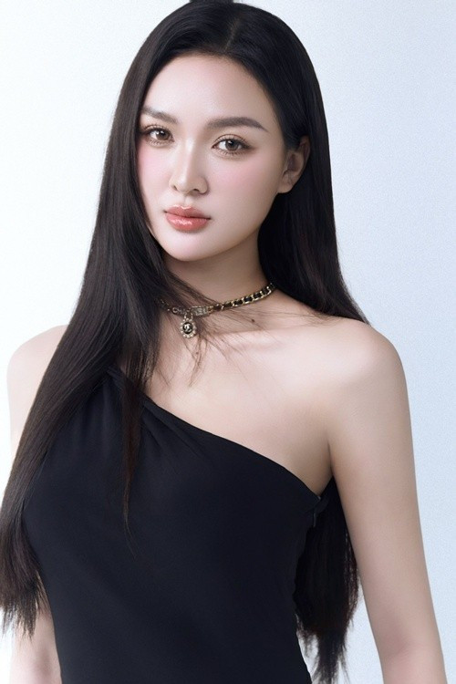 Sau Hoa hậu Quốc gia Việt Nam 2024, Cẩm Ly ngày càng quyến rũ. Ảnh: FB Nguyễn Thị Cẩm Ly.