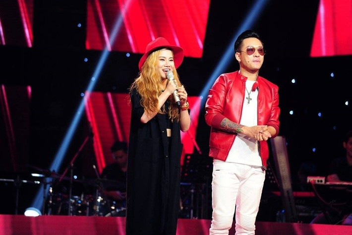 Yến Lê đoạt danh hiệu á quân Giọng hát Việt 2015. Sau cuộc thi này, cô tiếp tục ca hát, sáng tác. Việt Nam trong tôi là, Nhà là nơi để về là hai trong số những ca khúc của nữ ca sĩ được nhiều khán giả yêu thích. Ảnh: FB Yến Lê.