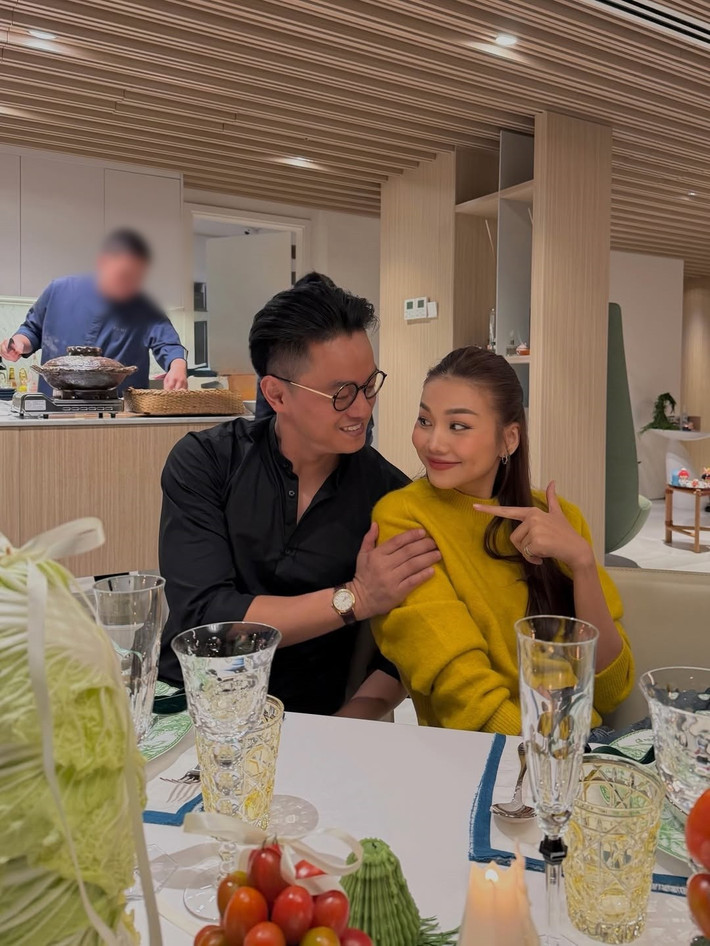 Tháng 11/2025, kỷ niệm 2 năm ngày cưới, Thanh Hằng cho biết: "Không khác lắm so với bức tranh mà tôi muốn vẽ. Tự do trong lựa chọn, độc lập trong suy nghĩ và luôn đầy tiếng cười".