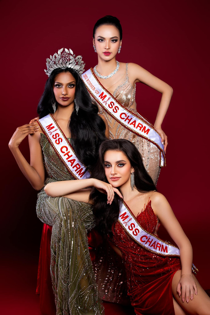 Theo Người Lao Động, mỹ nhân Malaysia cao 1m82, có số đo ba vòng 90-66-92.5cm thời điểm đăng quang.