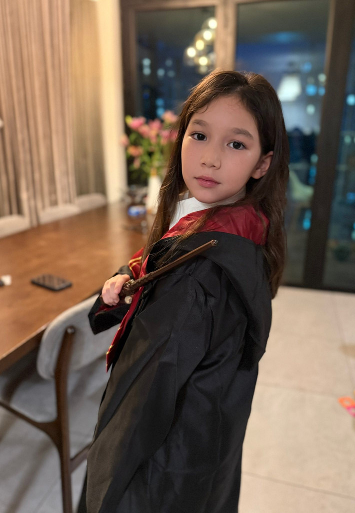 Con gái Hà Anh chào đời năm 2018, có gương mặt xinh xắn, chiều cao vượt trội.