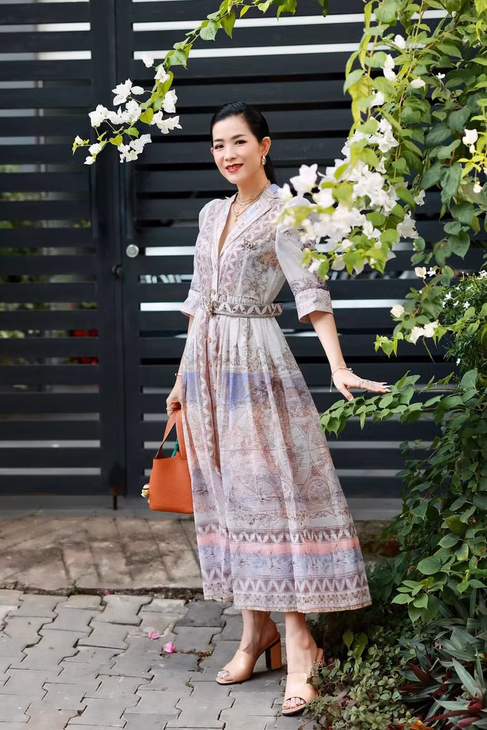 Theo Nông Nghiệp và Môi Trường, nữ diễn viên phim Mưa đỏ từng tốt nghiệp khoa Quản trị kinh doanh của trường Đại học Kinh tế TPHCM. Ảnh: FB Yến Nhi.