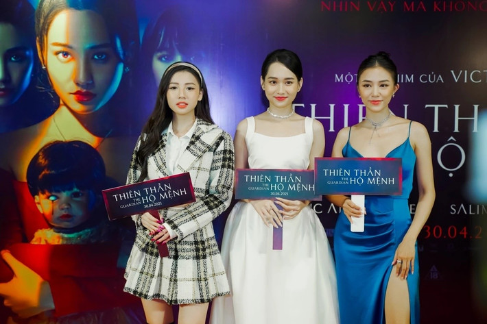 Chia sẻ trên Znews, AMEE cho biết, cô đi casting phim Thiên thần hộ mệnh với tâm lý vô tư và không nghĩ ngợi gì nhiều. “May mắn anh Victor Vũ cho tôi cơ hội và chọn cho tôi vai diễn như đo ni đóng giày, giống hệt tính cách ngoài đời thật”, nữ ca sĩ tiết lộ. Ảnh: VOV.