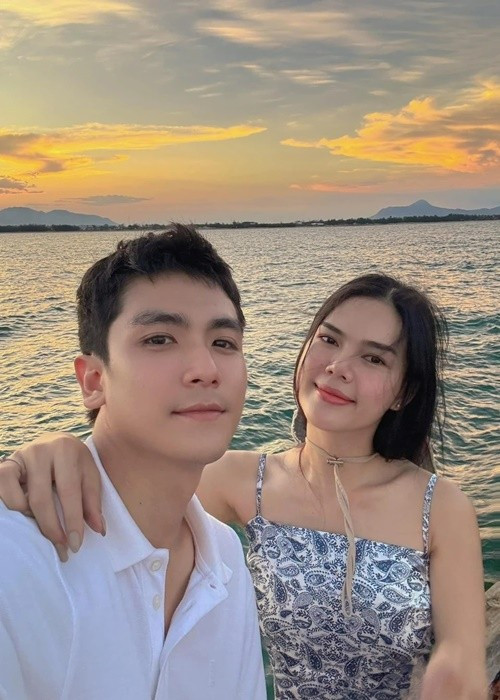 Bạn trai cũ của Ngọc Trinh tên Thiên Tây.Theo Znews, Ngọc Trinh và Thiên Tây bắt đầu hẹn hò từ cuối năm 2023, đến năm 2024 thì công khai mối quan hệ tình cảm.