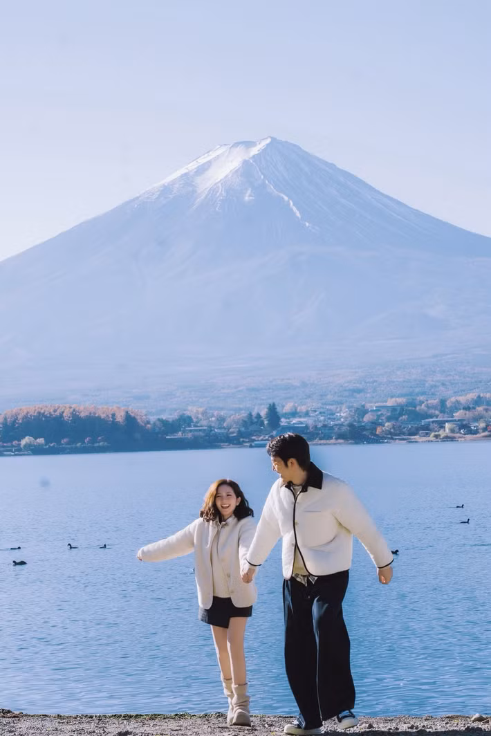 Đình Tú đã cầu hôn Ngọc Huyền thành công hồi đầu năm 2025 ở Nhật Bản. Ảnh: FB Đình Tú.