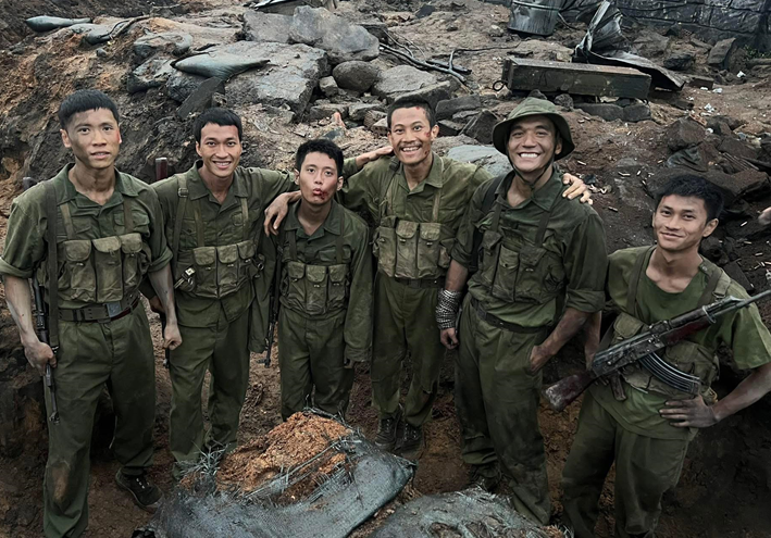 Để quay một cảnh, Lê Hoàng Long giảm xuống 67-68kg chỉ trong 2 ngày. Ảnh: Vietnamnet.