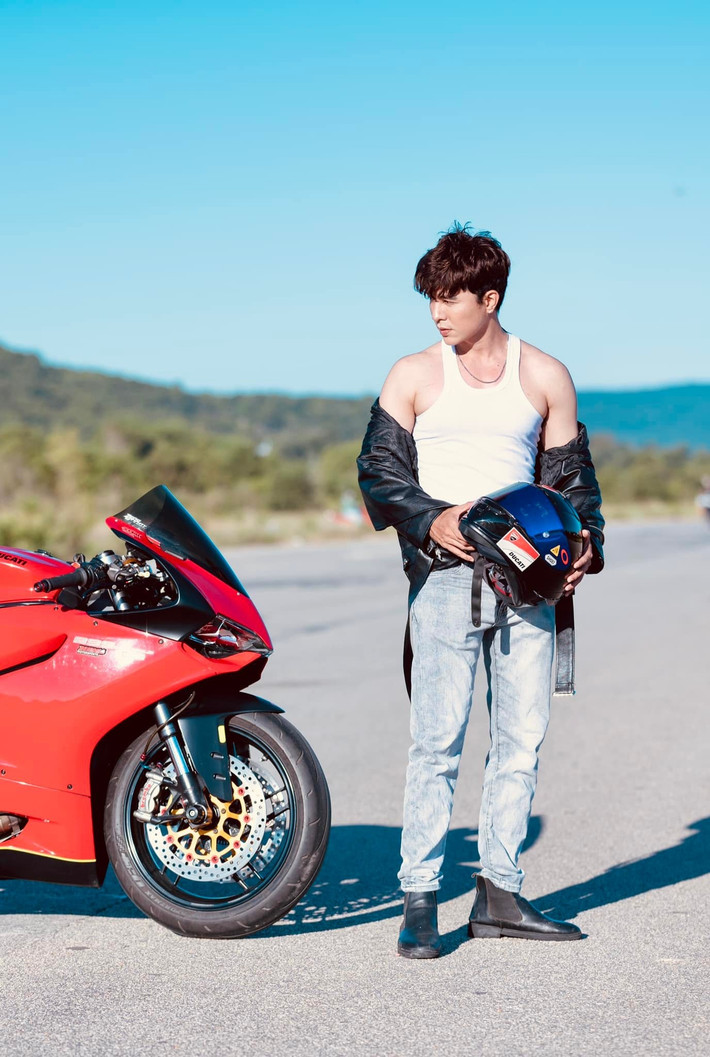 Steven Nguyễn kín tiếng về chuyện tình cảm. Ảnh: FB Steven Nguyễn.