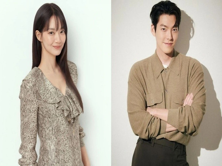 Năm 2017, Kim Woo Bin mắc bệnh ung thư vòm họng. Trong suốt quá trình điều trị hơn 2 năm của nam diễn viên, Shin Min Ah luôn ở bên bạn trai. Ảnh: VOV.