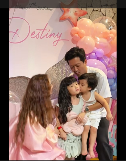 Trường Giang từng chia sẻ, bé Destiny có tính cách nhí nhảnh, hài hước y hệt bố.