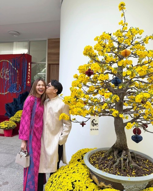 Nữ người mẫu xây biệt thự 1.000m2 trước khi kết hôn với nhạc trưởng Trần Nhật Minh. Từ sau đám cưới, Thanh Hằng không phải làm dâu mà tiếp tục ở biệt thự của mình. Ảnh: FB Thanh Hằng.