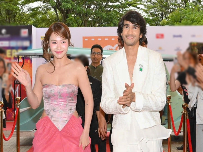 Khả Ngân và Shantanu Maheshwari nói tiếng Anh hoàn toàn trong phim Love in Vietnam. Ảnh: Vietnamnet.