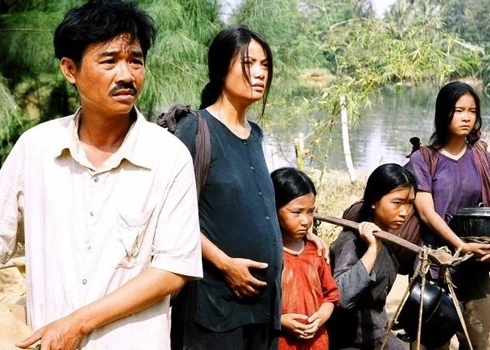 Cô từng đóng phim Đồng tiền xương máu, Áo lụa Hà Đông, Người đàn bà yếu đuối, Hương ga. Ảnh: VOV.