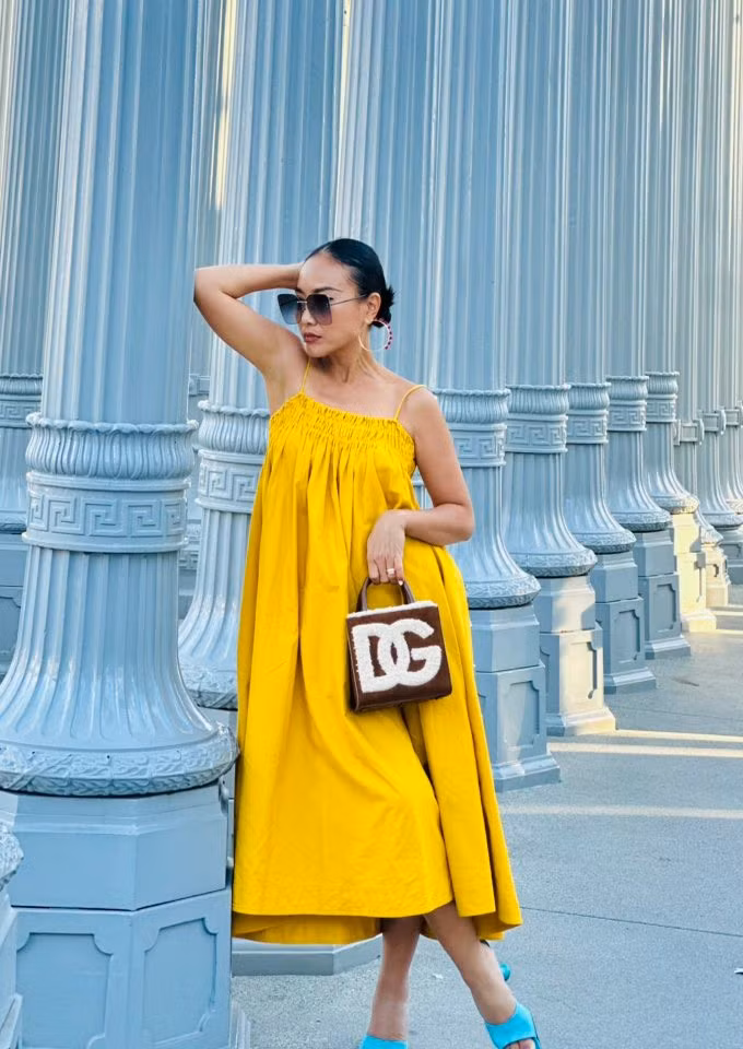 Tên tuổi của Đoan Trang gắn liền với các bài hát: Tóc hát, Quạt giấy, Socola, Bâng khuâng, Khi tôi 20, Forget me not. Ngoài ra, nữ ca sĩ còn đóng phim: Sài Gòn, anh yêu em, Trái tim son trẻ, Ghen.