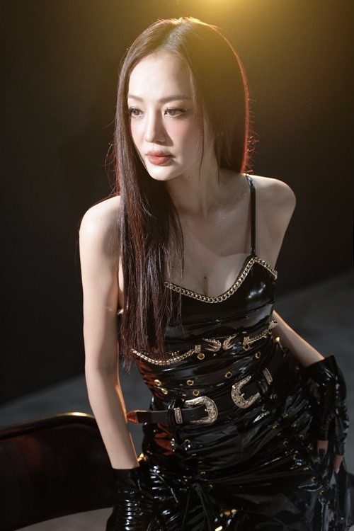 Ngọc Kayla có 2 năm hoạt động trong nhóm Mắt Ngọc. Ảnh: FB Ngọc Kayla.
