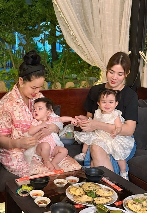Nhật Kim Anh thường mời Kha Ly, Thanh Trúc đến biệt thự ăn uống. Ảnh: FB Nhật Kim Anh.
