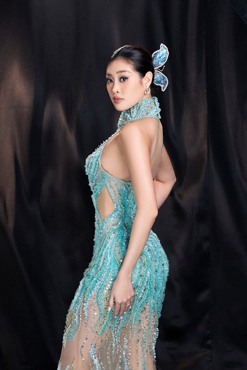 Trước khi kết hôn, Khánh Vân miệt mài thi nhan sắc. Cô từng giành danh hiệu Miss Áo dài 2013, Á khôi Miss Ngôi Sao 2014, vào top 10 Hoa hậu Hoàn vũ Việt Nam 2015, đăng quang Hoa hậu Hoàn vũ Việt Nam 2019, vào top 21 Miss Universe 2020. Ảnh: FB Khánh Vân.