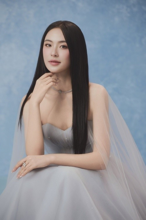 Nguyễn Thị Vân Nhi là người đẹp được nhiều khán giả yêu thích ở Hoa hậu Việt Nam 2024. Cô sở hữu nhan sắc ngọt ngào, hao hao Hoa hậu Lương Thùy Linh. Vân Nhi hiện tại cao 1m74, có số đo ba vòng 82 -63-95cm. Ảnh: FB Vân Nhi.