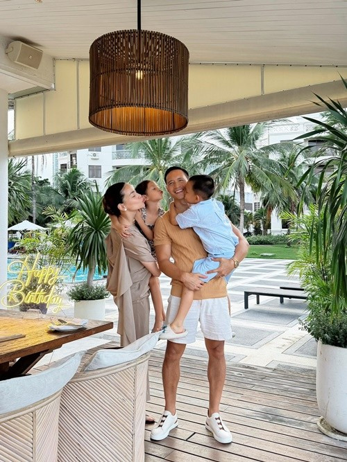 "Chúc mừng sinh nhật tình yêu của chúng mình. Mong papa luôn thật khỏe, hạnh phúc và vững vàng", Hà Hồ nhắn nhủ Kim Lý dịp sinh nhật mới đây. Ảnh: FB Hồ Ngọc Hà.