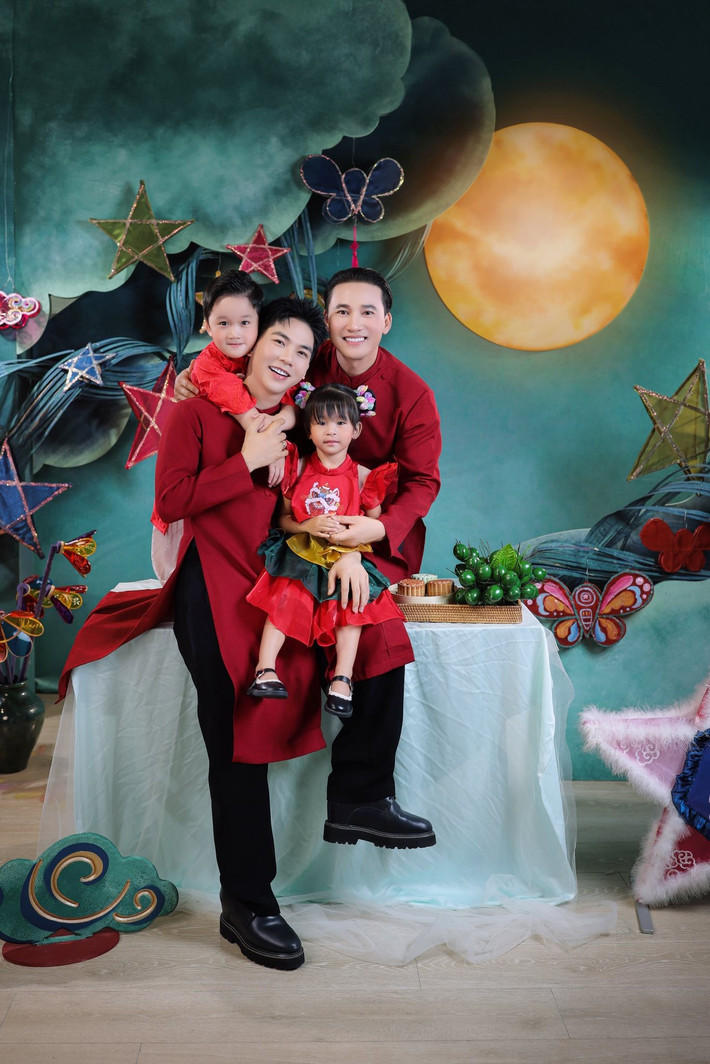 Muội Muội và Ka Ka thừa hưởng nhiều nét đẹp từ Thanh Đoàn và Hà Trí Quang. Ảnh: FB Thanh Đoàn.