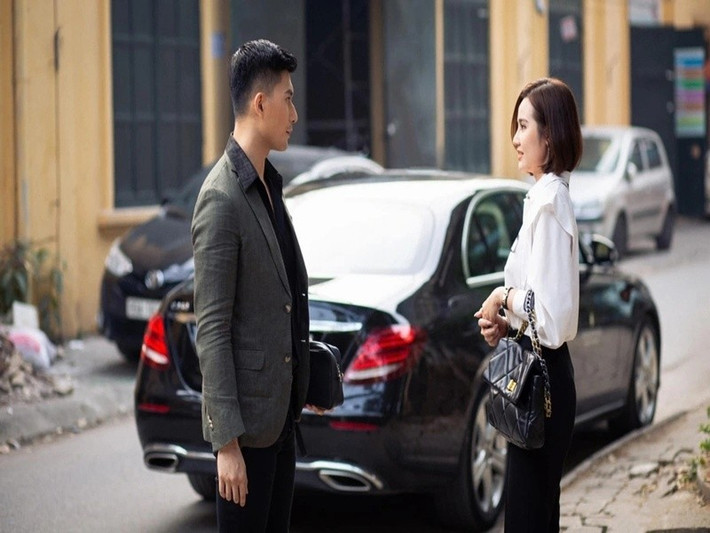 Trong Thương ngày nắng về, bạn trai Lệ Quyên vào vai Nguyên - người từng thích Vân Trang (Huyền Lizzie đóng). Ảnh: VOV.