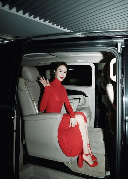 “Triệu Mẫn” của “Ỷ Thiên Đồ Long Ký” có cuộc sống hạnh phúc, xa hoa. Ảnh: Instagram Lê Tư.