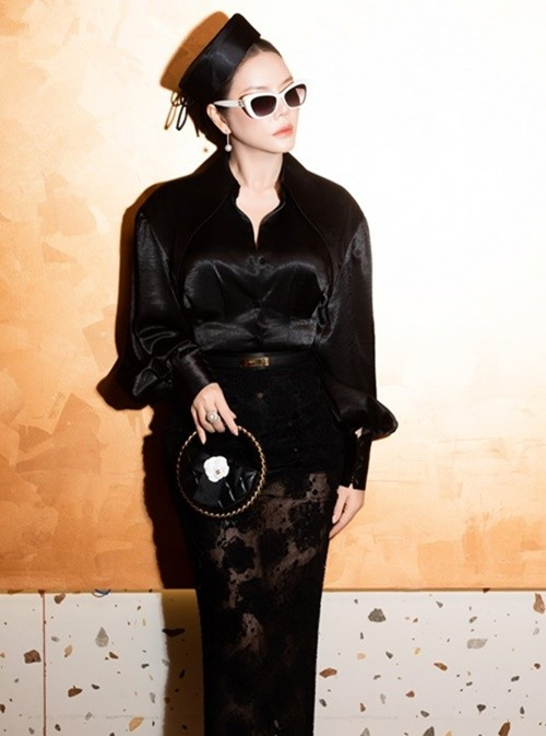 Lý Nhã Kỳ từng đóng nhiều phim như Mùa hè lạnh, Kiều nữ và đại gia, Gió nghịch mùa, Người thứ ba. Hiện tại, cô tập trung kinh doanh.