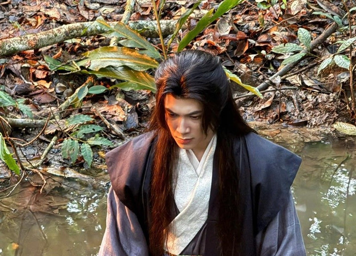 Anh Tú Atus chia sẻ trên Người Lao Động, bất kỳ kịch bản nào nhận được cũng đưa cho Diệu Nhi đọc. Cả hai cùng bàn luận, định hướng cách phát triển nhân vật. Ảnh: FB Anh Tú Atus.