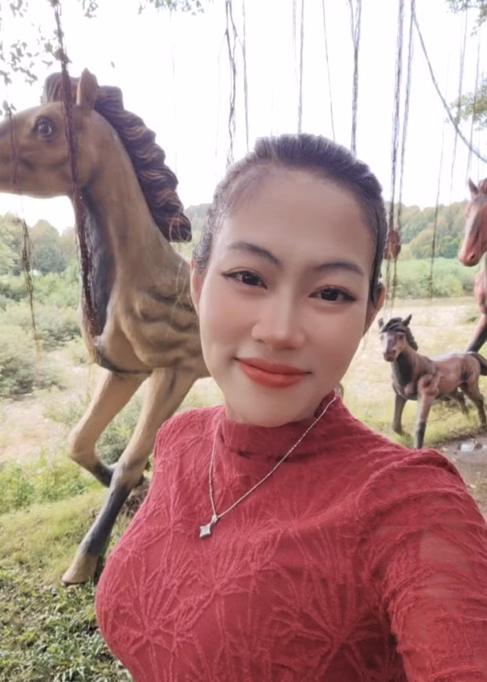 Mới đây, Đặng Thùy Trang viết ẩn ý: “Cái gì đến cũng đến rồi. Giờ mình xin phép im lặng, ngồi hóng thôi ạ. Đúng sai đã tỏ tường”. Ảnh: FB Thùy Trang.