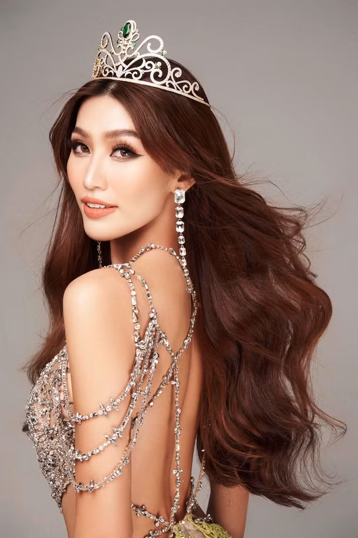 Sau phim Bố già, Quỳnh Châu đoạt danh hiệu Á hậu 1 Miss Grand Vietnam 2022. Ảnh: FB Quỳnh Châu.