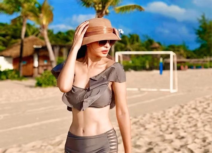 Sở hữu vóc dáng gợi cảm cùng cơ bụng săn chắc, Thúy Hạnh cho thấy quá trình tập luyện nghiêm túc và ý thức giữ gìn hình thể đáng nể. Ảnh: FB Thúy Hạnh.