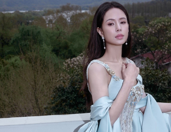 Vẻ đẹp của Lý Nhược Đồng dường như không hề thay đổi theo thời gian. Ảnh: Weibo Lý Nhược Đồng.