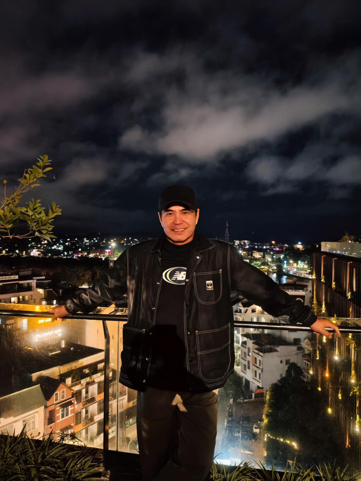 Nam diễn viên tâm sự, bản thân sống khép kín và luôn giữ mình ở ngưỡng an toàn, giữ hình ảnh để hoạt động nghệ thuật.